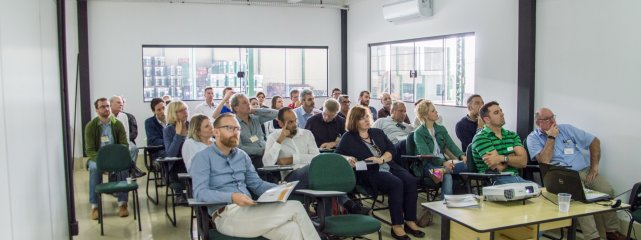 Coagrosol recebe delegação europeia